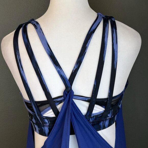 EUC Lululemon Nouveau Limits Tank Sapphire Blue, Size 8 - Picture 11 of 14